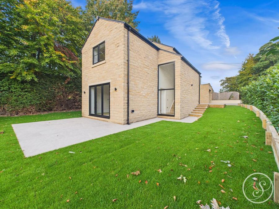 Coastal-Style Modern Home — Leeds project by Alwoodley Building
