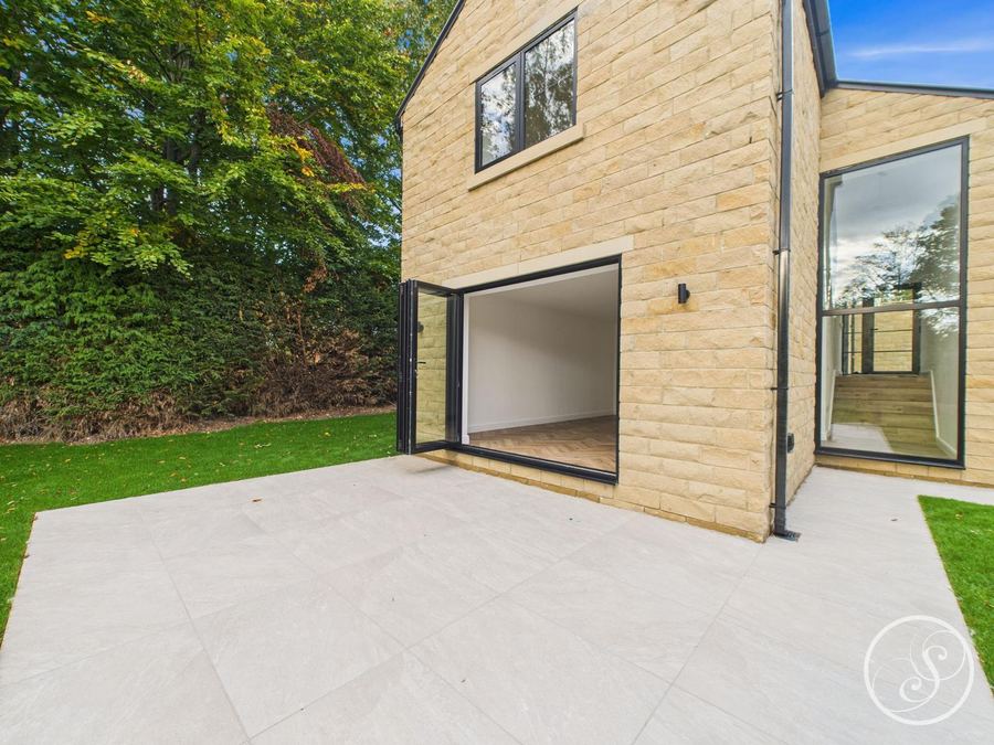 Luxury Detached — Leeds project by Alwoodley Building